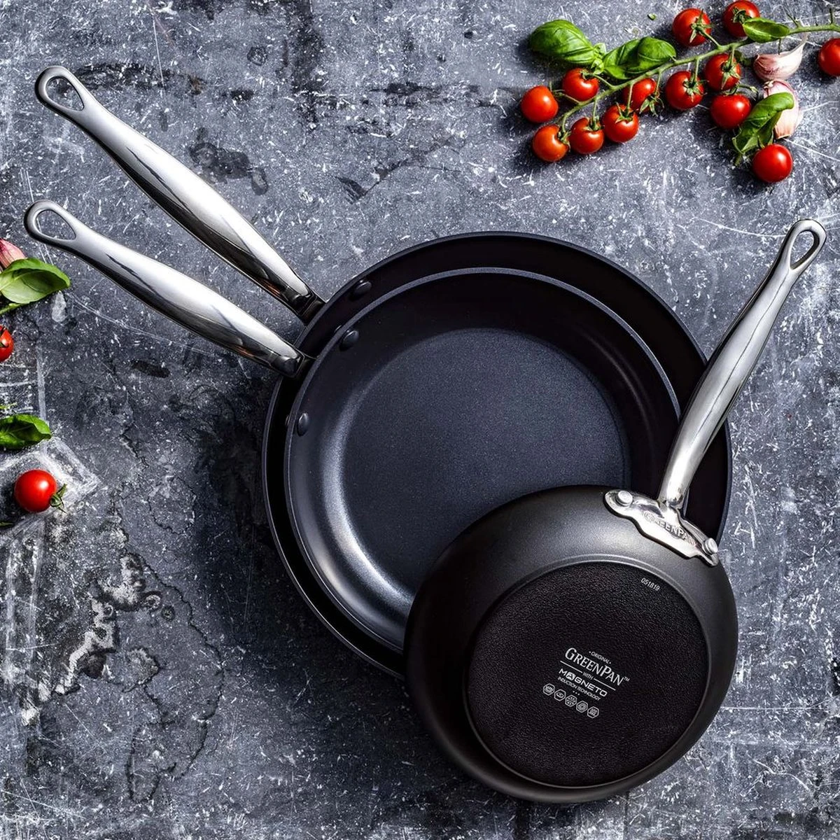 GreenPan Barcelona Infinity Pro Koekenpannenset - 3-delig - Zwart - Inductie - PFAS-vrij 4 GreenPan Barcelona Infinity Pro Koekenpannenset - 3-delig - Zwart - Inductie - PFAS-vrij - Afbeelding 2