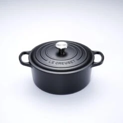 Le Creuset Signature Braadpan - 4,2 L - 24 Cm - Zwart -Pot Kortingswinkel 1200x1200 642