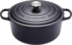 Le Creuset Signature Braadpan - 4,2 L - 24 Cm - Zwart -Pot Kortingswinkel 1200x754 3