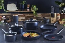 Tefal Black Stone Hapjespan - Ø 24 Cm 11 Tefal Black Stone Hapjespan - Ø 24 Cm -Pot Kortingswinkel 1200x800 170