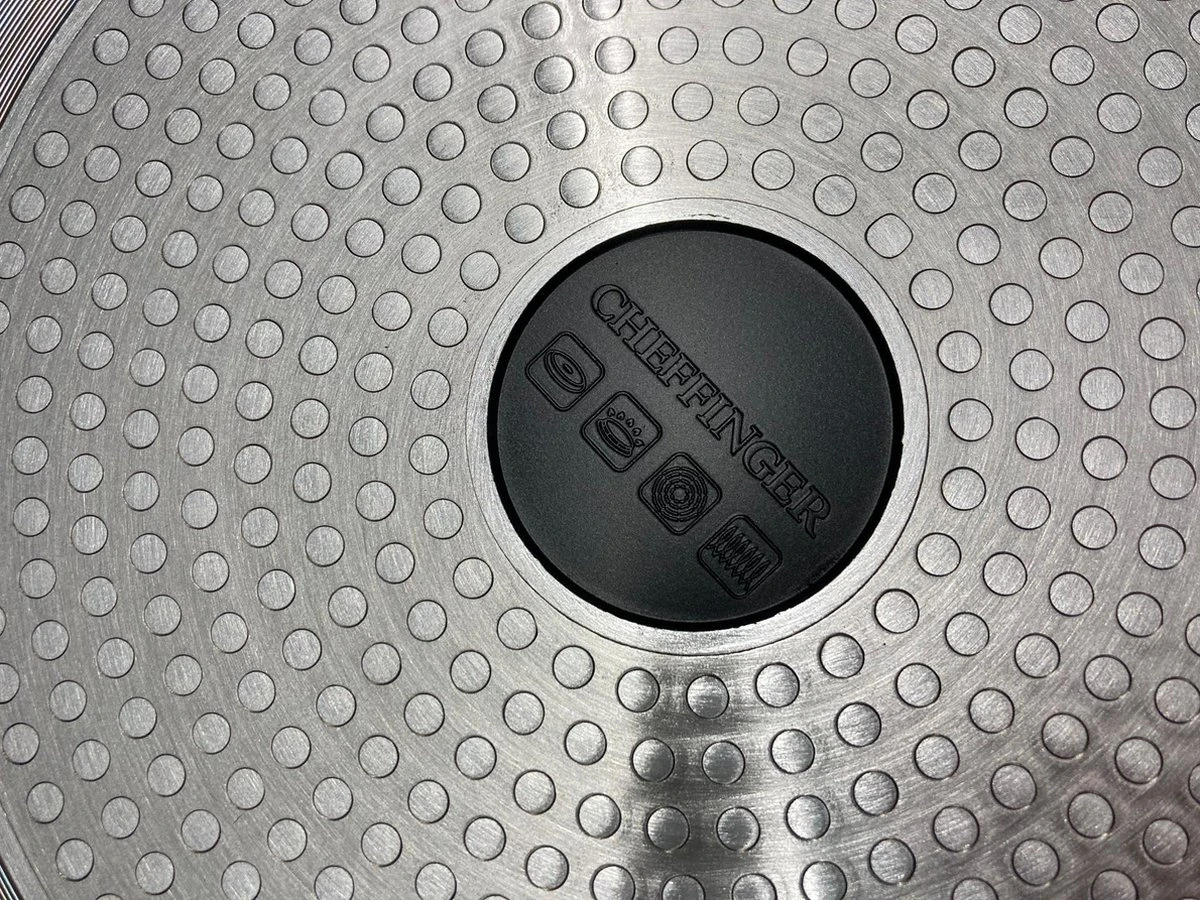 Chefflinger Wokpan - Antiaanbak - 32cm 6 Chefflinger Wokpan - Antiaanbak - 32cm - Afbeelding 4