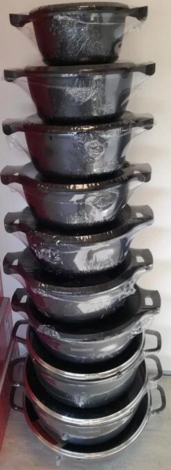 Royalty Line - Marble Soep/braadpan - Met Glazen Deksel Zwart - 24 CM. RL-BS24ML 30 Royalty Line - Marble Soep/braadpan - Met Glazen Deksel Zwart - 24 CM. RL-BS24ML -Pot Kortingswinkel 438x1200