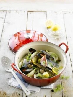 Le Creuset Braadpan Faitout Tradition Kersenrood - ø 24 Cm / 3 Liter -Pot Kortingswinkel 901x1200